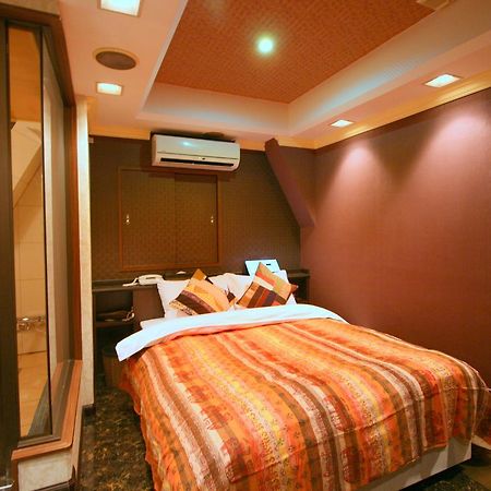 Hotel Celavie Osakajokitazume (Adults Only) Bagian luar foto