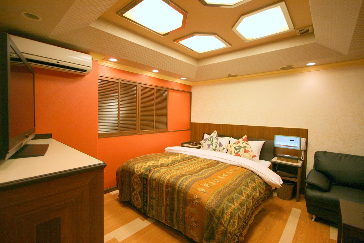 Hotel Celavie Osakajokitazume (Adults Only) Bagian luar foto