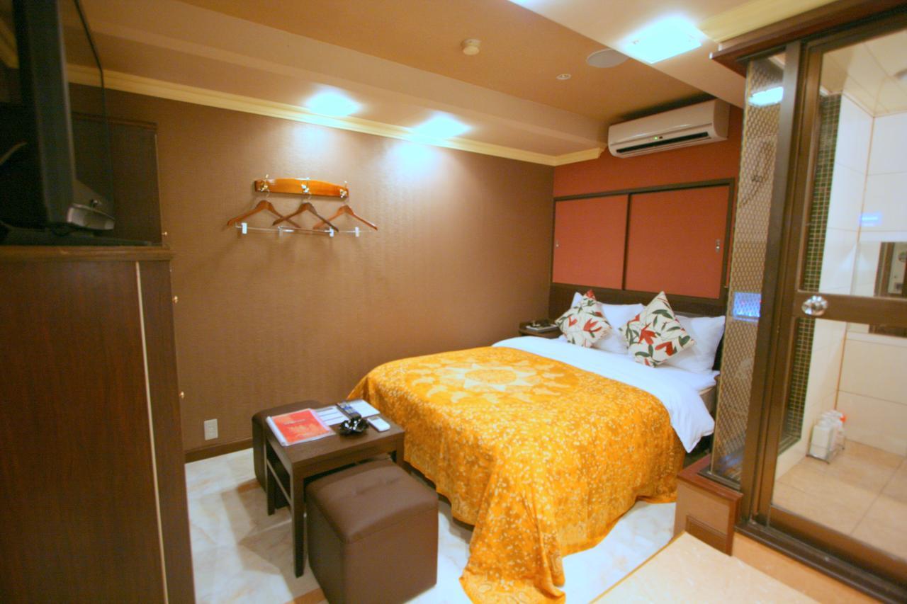 Hotel Celavie Osakajokitazume (Adults Only) Bagian luar foto